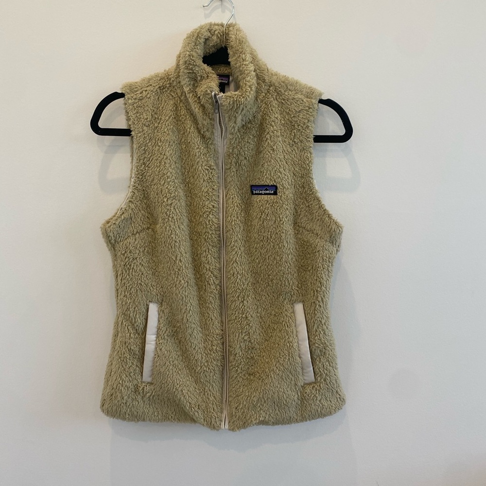NEVER WORN PATAGONIA VEST